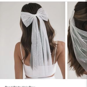 Pearl bridal hair bow